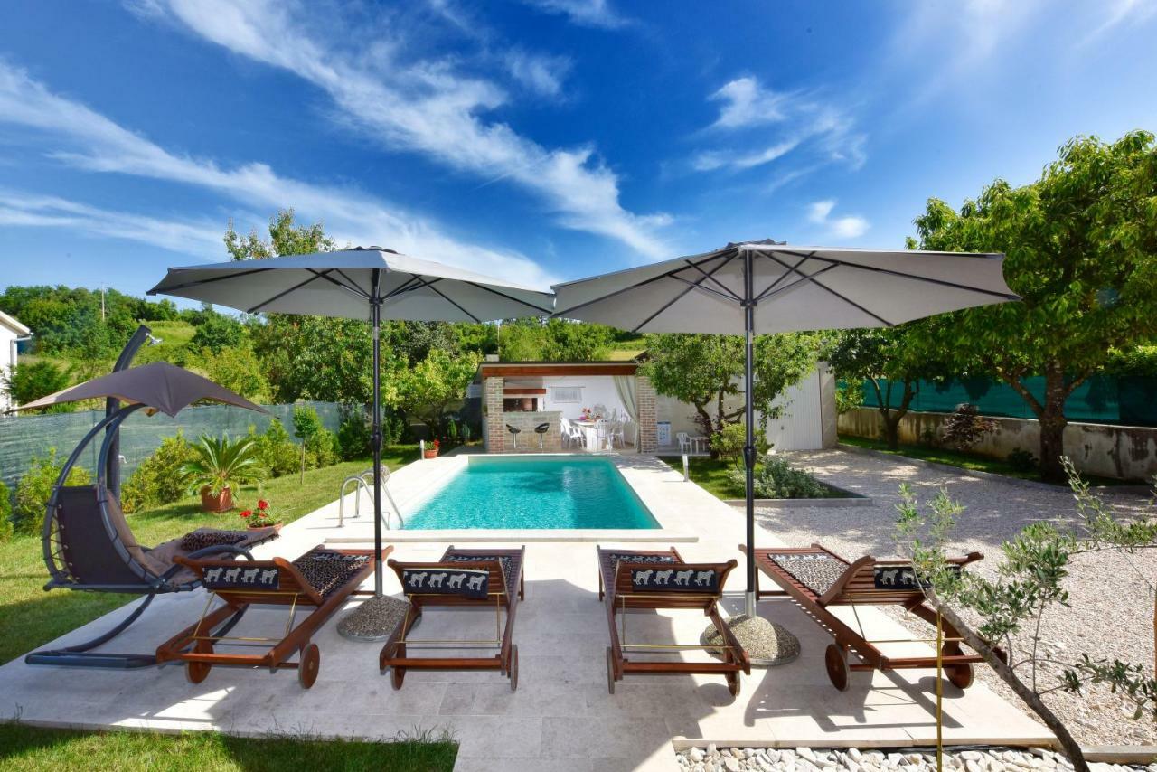 Villa Aromatica Vižinada Екстериор снимка