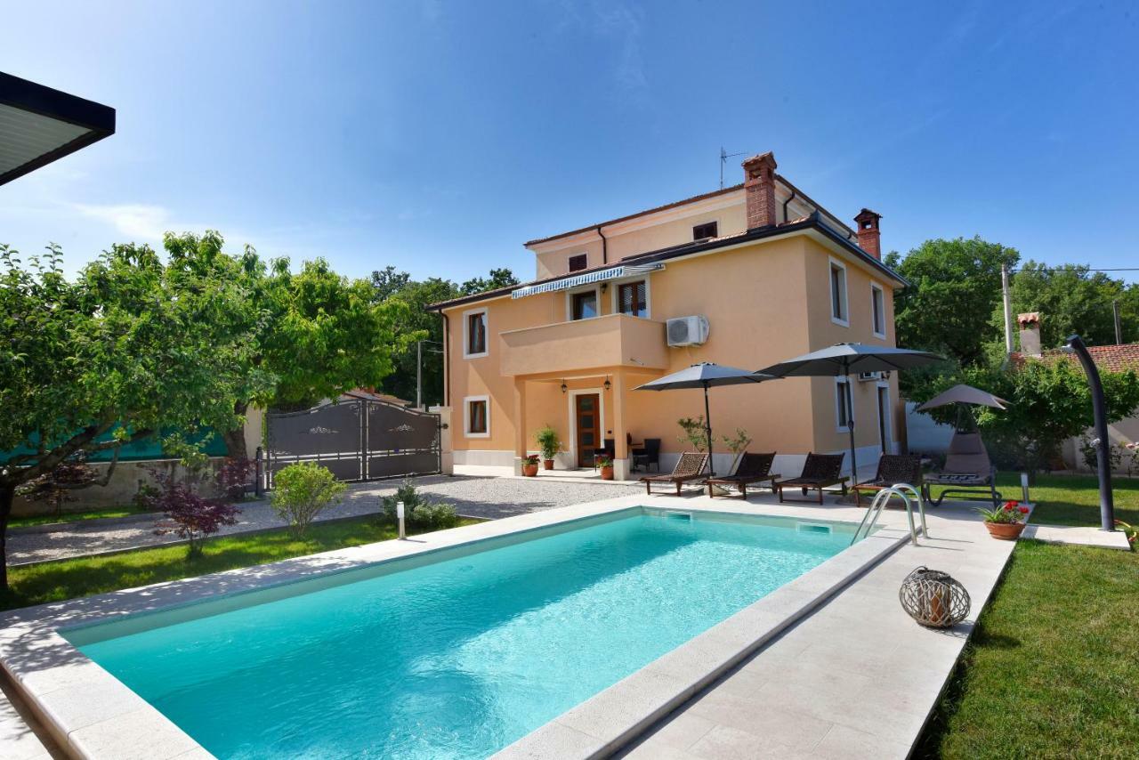 Villa Aromatica Vižinada Екстериор снимка